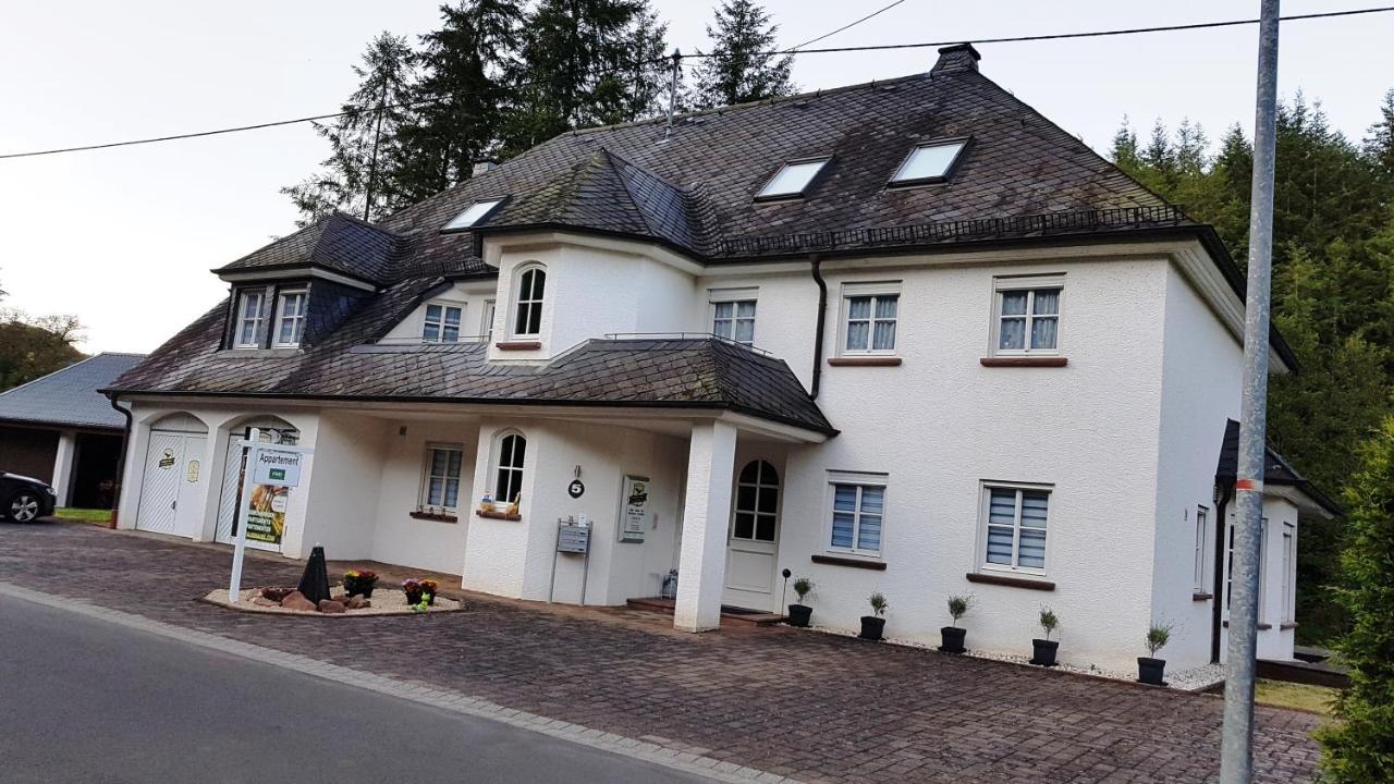Zimmerappartement "Rose" - Ferienwohnungen Wagner & Gaul Daleiden ภายนอก รูปภาพ